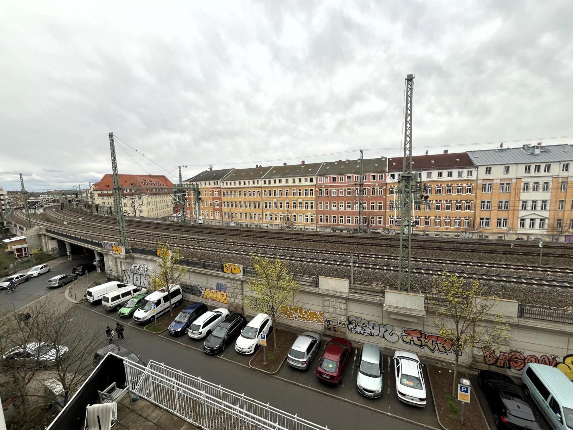 Wohnperle Neustadt - Zentral, Kostenloser Parkplatz, Lift, Klimaanlage Dresden Exterior photo