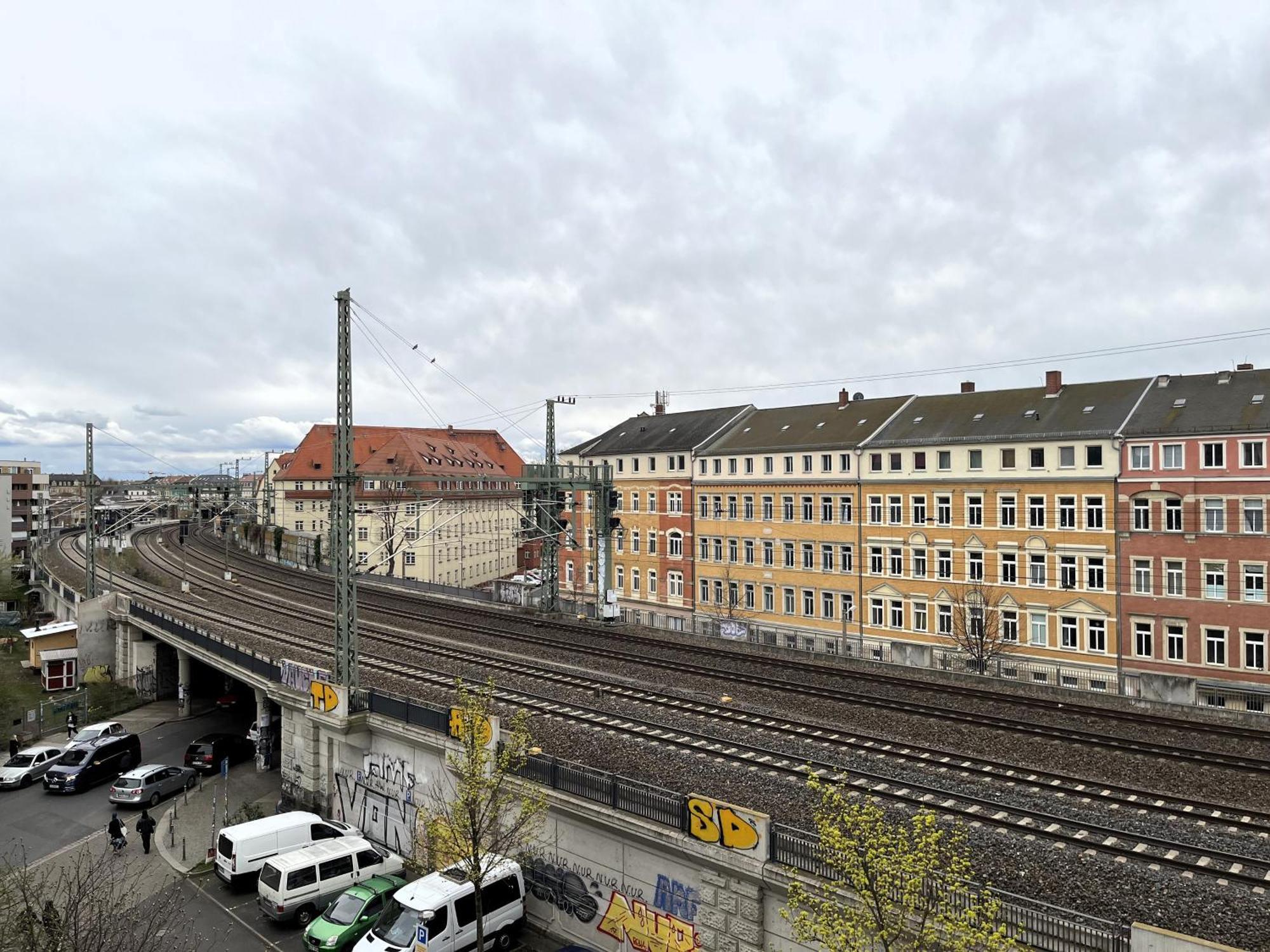 Wohnperle Neustadt - Zentral, Kostenloser Parkplatz, Lift, Klimaanlage Dresden Exterior photo